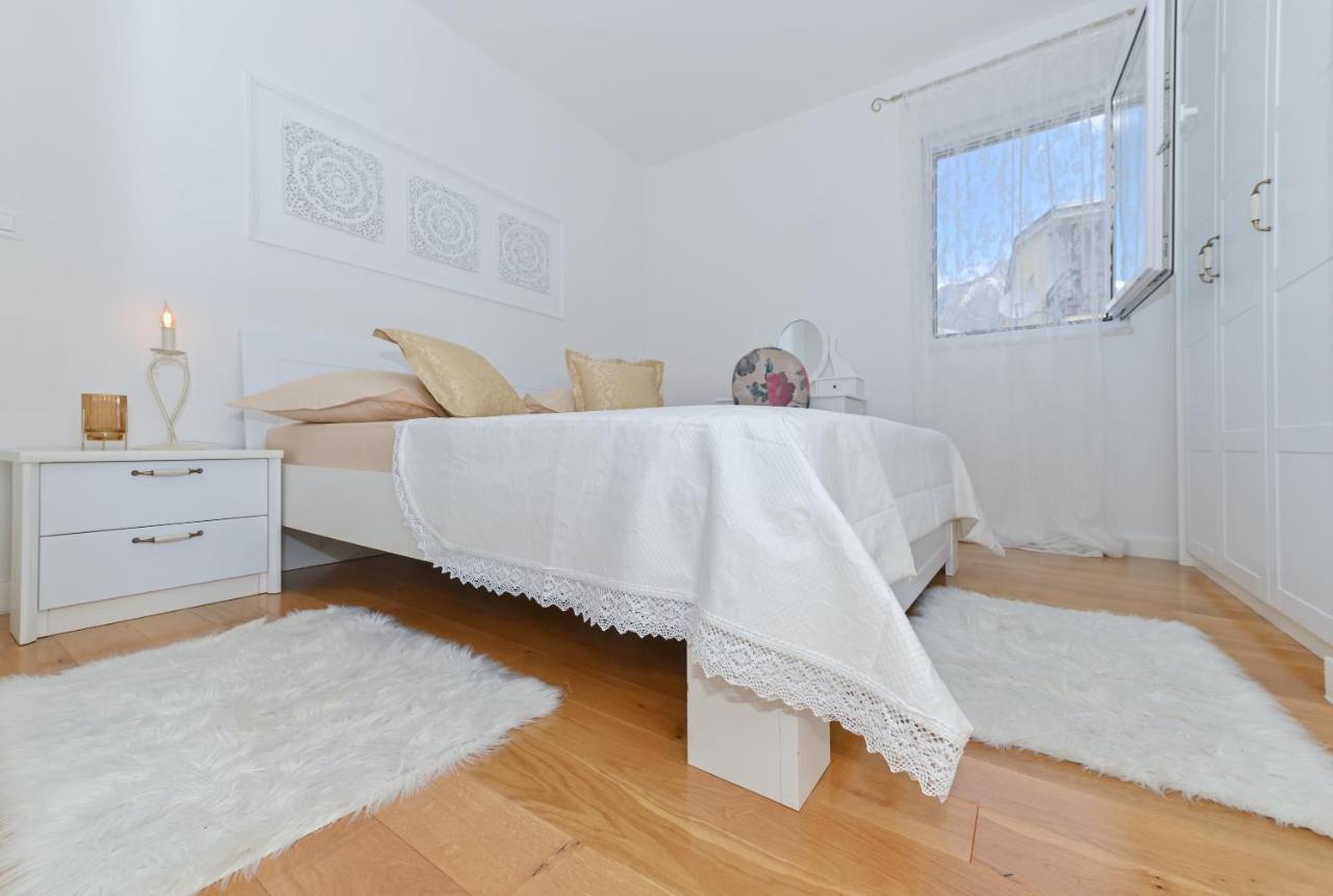 Apartment Daninovica II Макарска Экстерьер фото