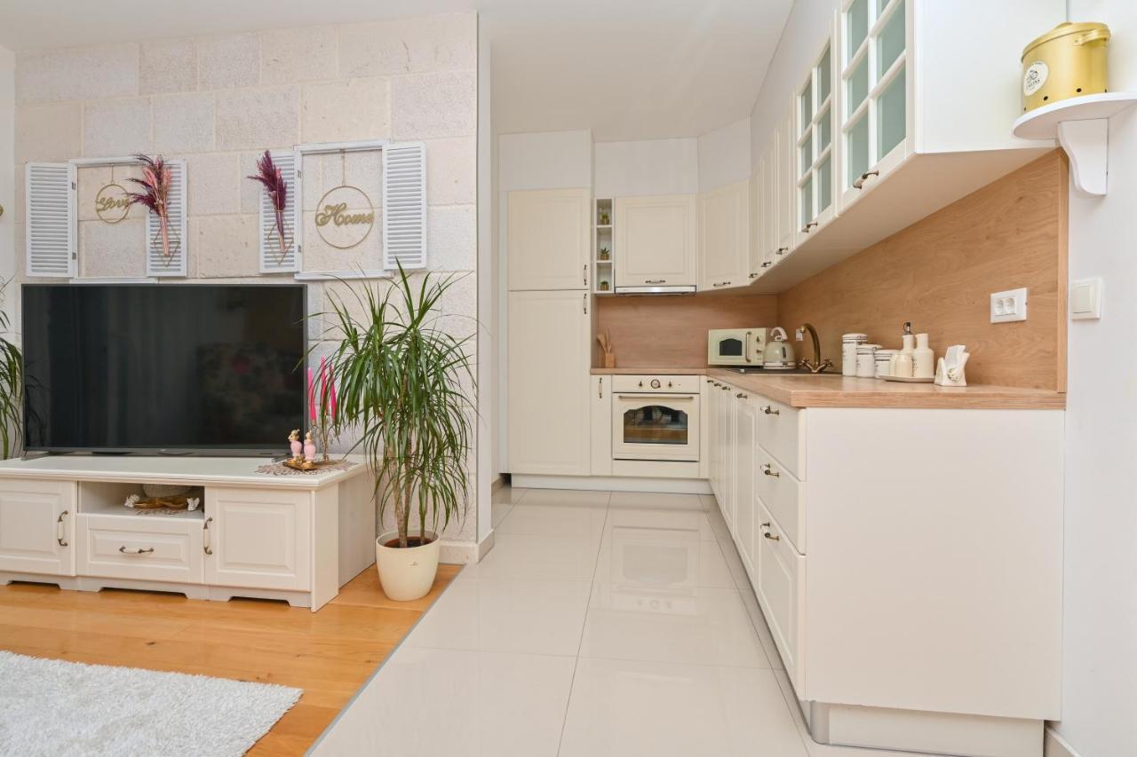 Apartment Daninovica II Макарска Экстерьер фото
